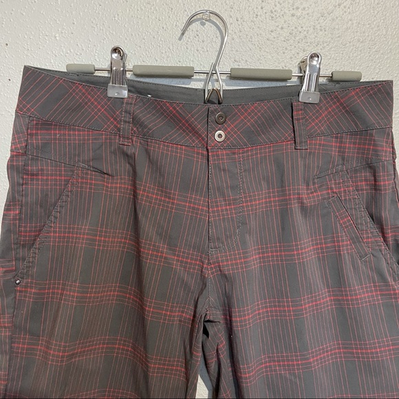 Columbia Golf Shorts Grey and Red Size 8 - Picture 3 of 11